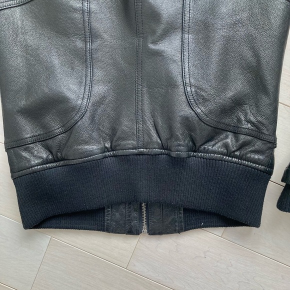 Black leather bomber jacket - XS - Women - Picture 5 of 16